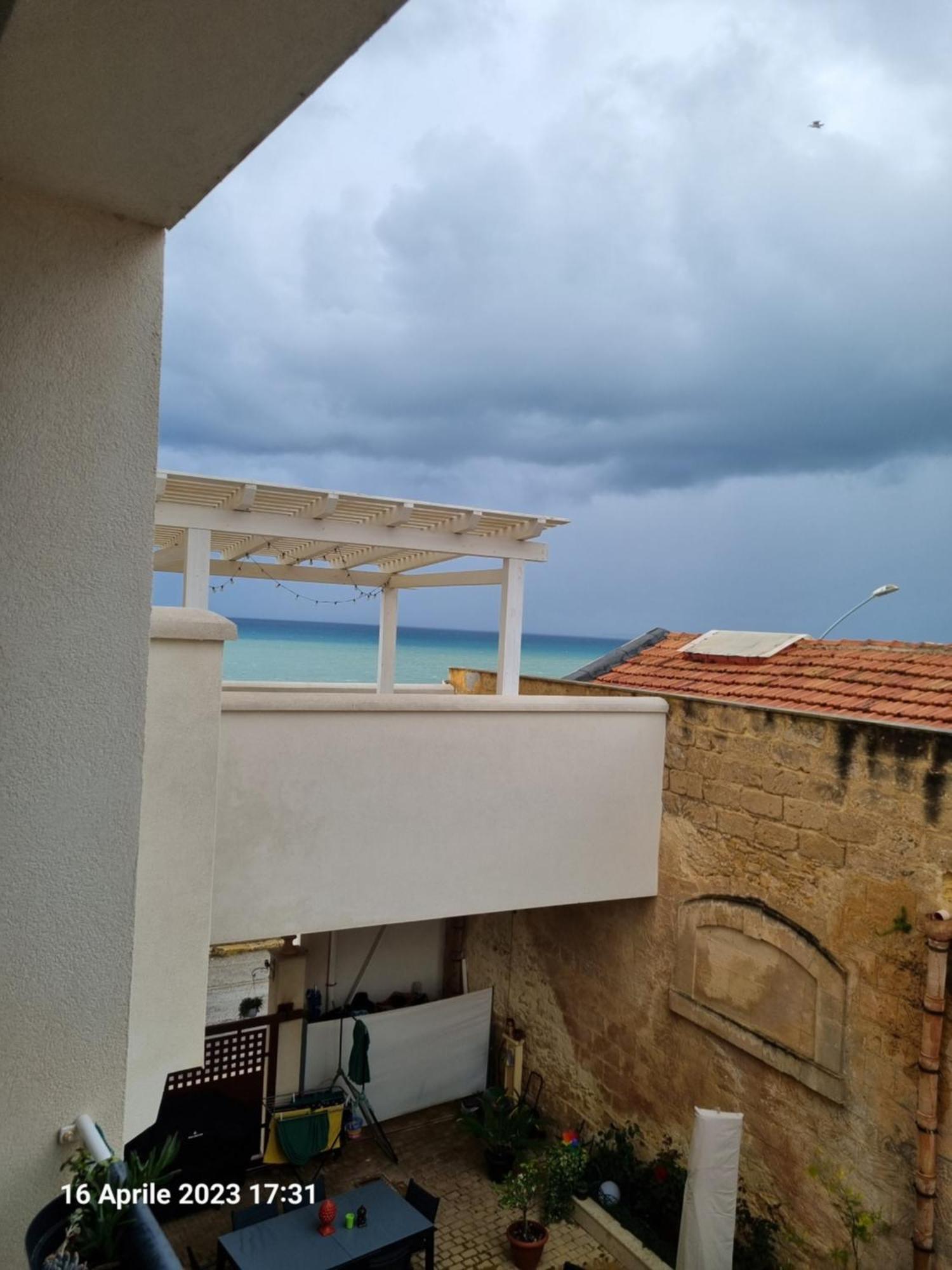 Adriana Seahouse Apartman Balestrate Kültér fotó